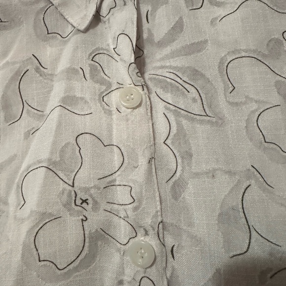 Sag Harbor Women’s Button Up, XL - Picture 5 of 6